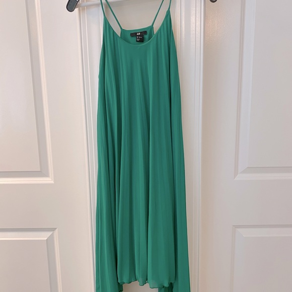 H&M Dress - Picture 1 of 4
